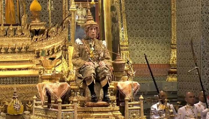 Raja Thailand Vajiralongkorn Serukan Persatuan Demi Kesejahteraan